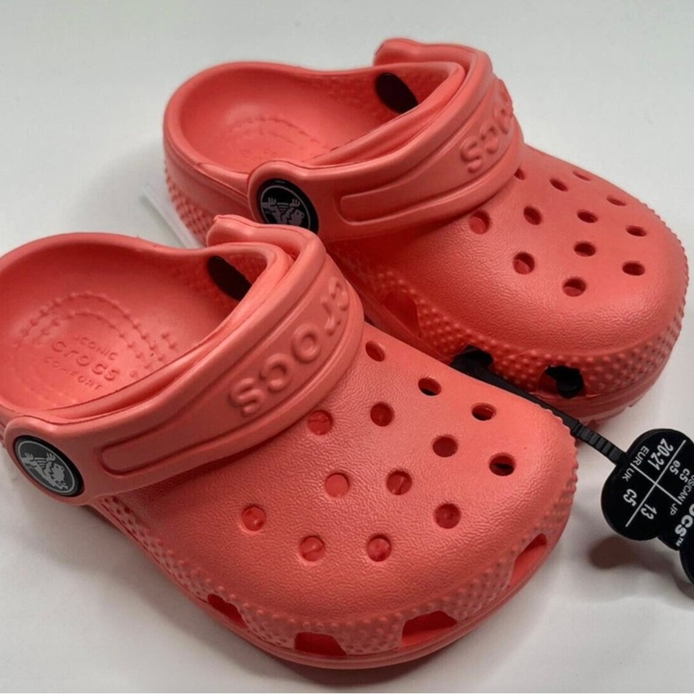 BRAND NEW Baby/toddler crocs! In unique adorable fresco color. Size C5